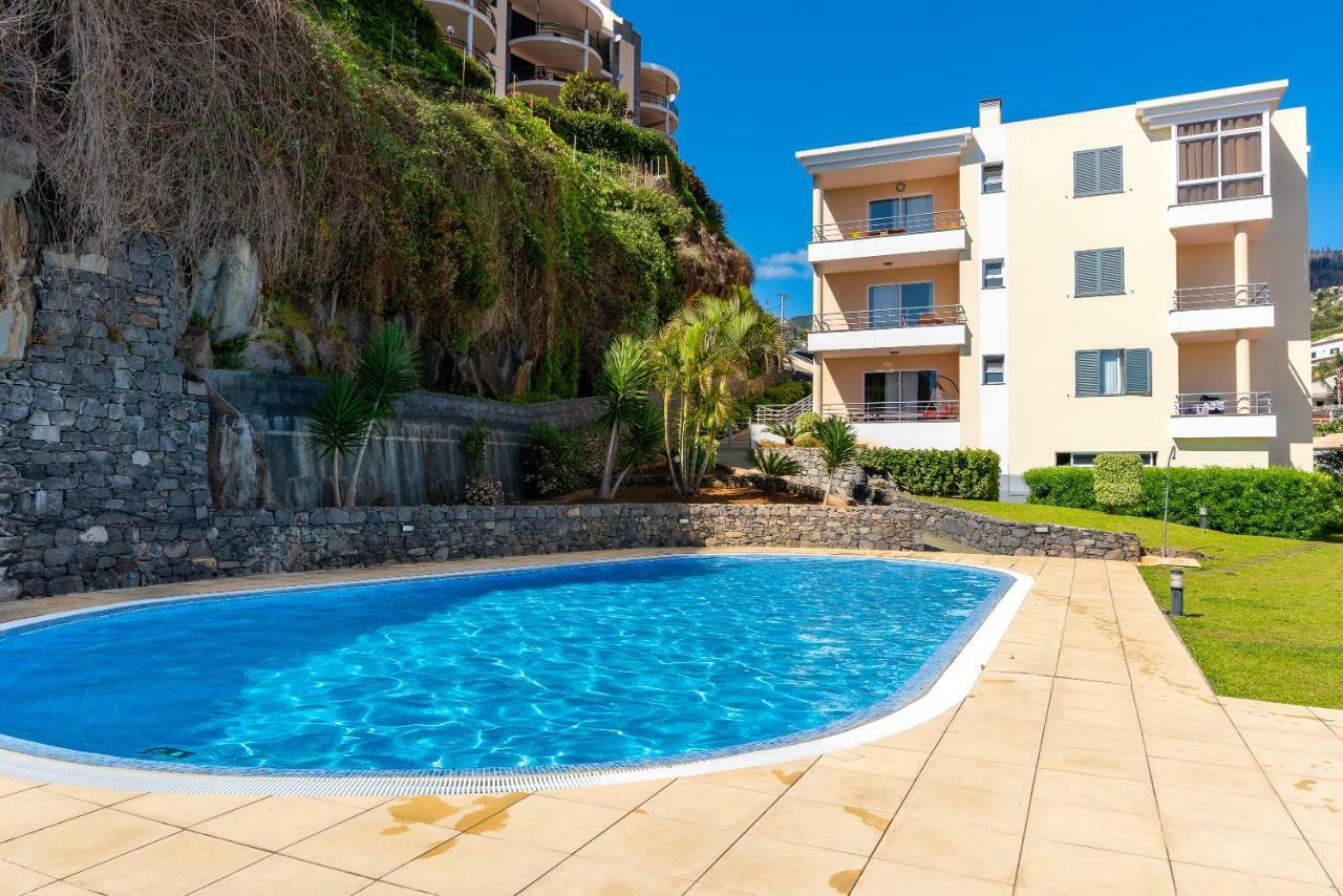 Zeza'S Apartament Calheta  Eksteriør bilde